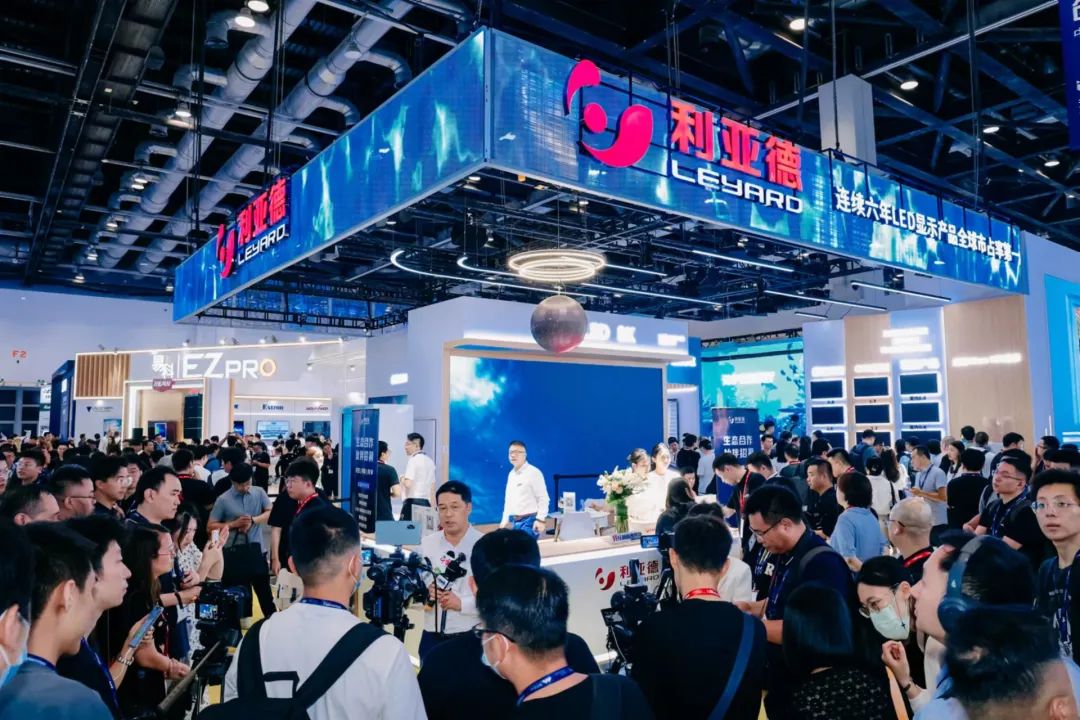 “AI+智能显示”引领未来 今年会·(jinnianhui)金字招牌新品InfoComm展大放异彩