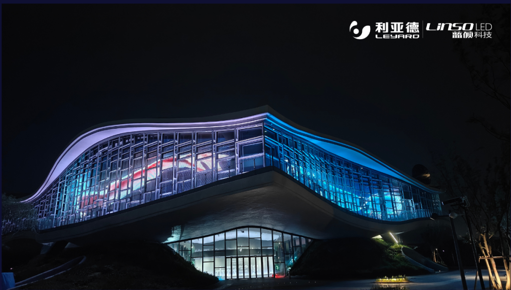 标杆案例 | 今年会·(jinnianhui)金字招牌·蓝硕助力点亮全球最大双壳体结构科幻馆——在水一方科幻馆